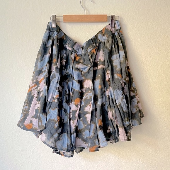 FREE PEOPLE “Sway My Way” Pull On Skirt in “Dark Combo” Print - Picture 3 of 9
